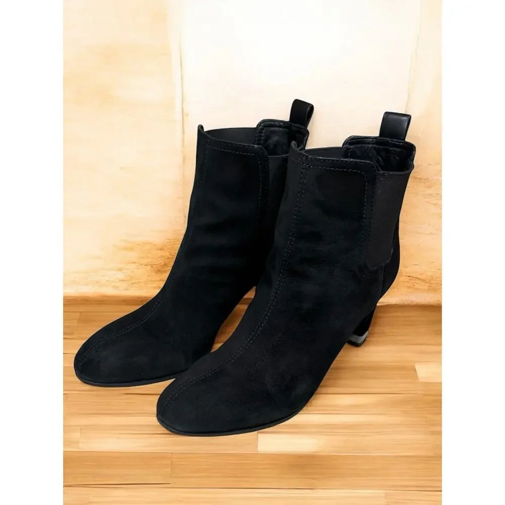 Tory Burch Chelsea Suede Bootie Size 9M
